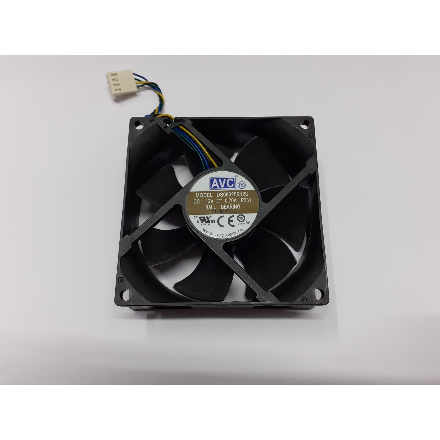 Ventilator carcasa Fujitsu ESPRIMO D556/D756/D956 DS08025B12U 12V 0.70A 80x80x25CM Alte componente PC